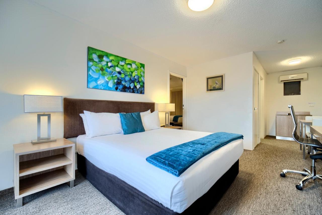 Albany Motel & Apartments Екстер'єр фото
