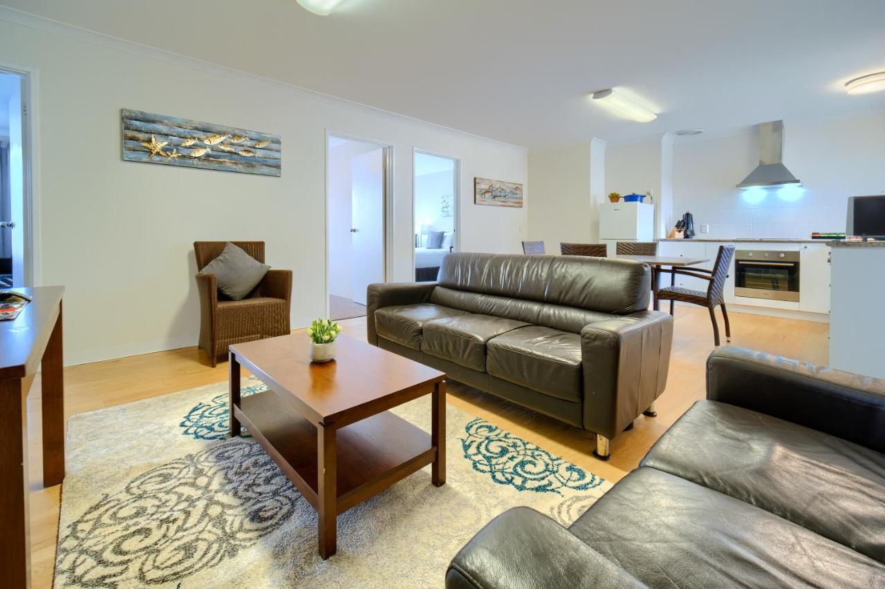 Albany Motel & Apartments Екстер'єр фото